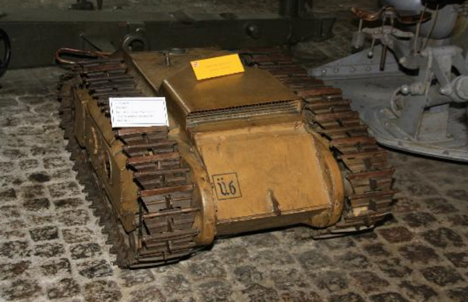 Немецкая самоходная мина «Голиаф».