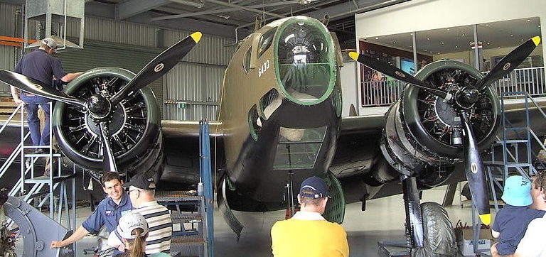 Бомбардировщик Lockheed Hudson.