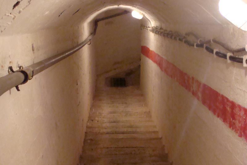 Лестница в подземелье.