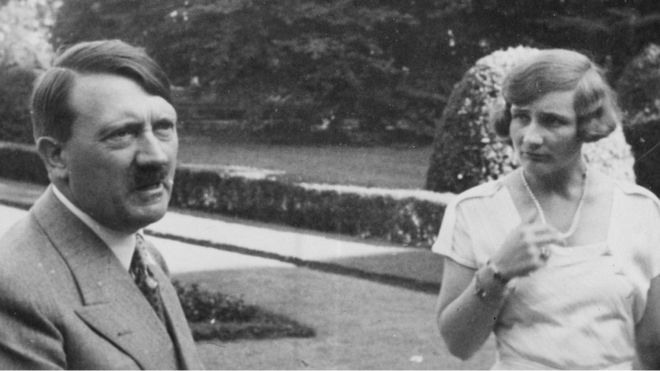 Адольф Гитлер и Юнити Митфорд. 1935 г.