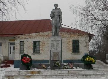 г. Люботин поселок Караван. Памятник по улице Заводской, установлен на братской могиле, в которой похоронено 25 воинов