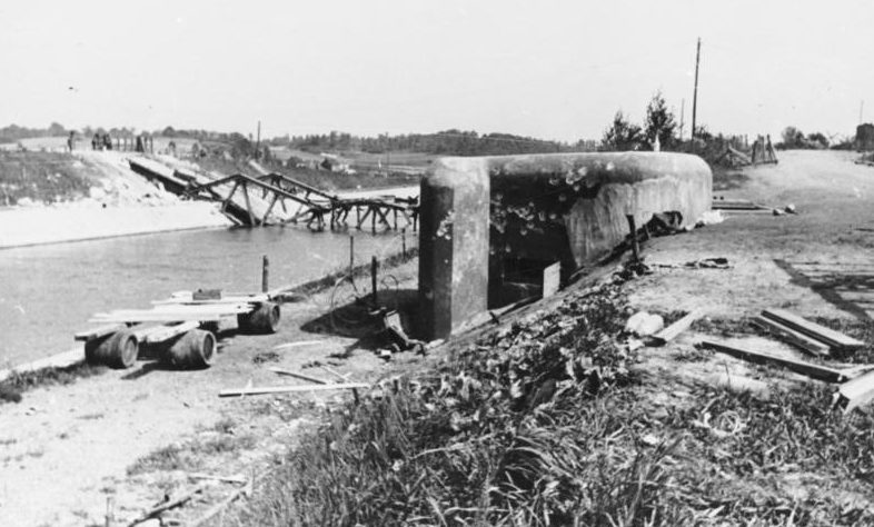 Мост в Канне, взорванный бельгийскими военными