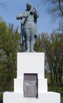 с. Дар-Надежда Сахновщинского р-на. Памятник установлен на братской могиле, в которой похоронено 13 воинов, в т.ч. 6 неизвестных