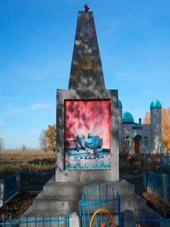 с. Коктерек Урджарского р-на. Памятник воинам, погибшим в Великой Отечественной войне.