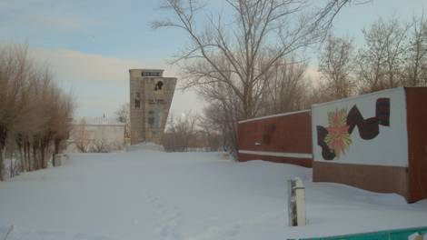 с. Батпакты Осакаровского р-на. Мемориал воинам-землякам, погибшим в годы Великой Отечественной войны, построенный в 1979 году.