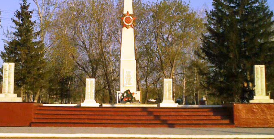 с. Рузаевка р-на им. Габита Мусрепова. Мемориал воинам, погибшим в годы Великой Отечественной войны.