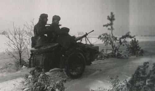 Разведгруппа на М-72. 1941 г.