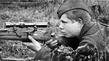 Снайпер 311-й стрелковой дивизии Иванов.