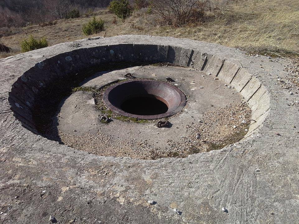 Место артиллерийской башни
