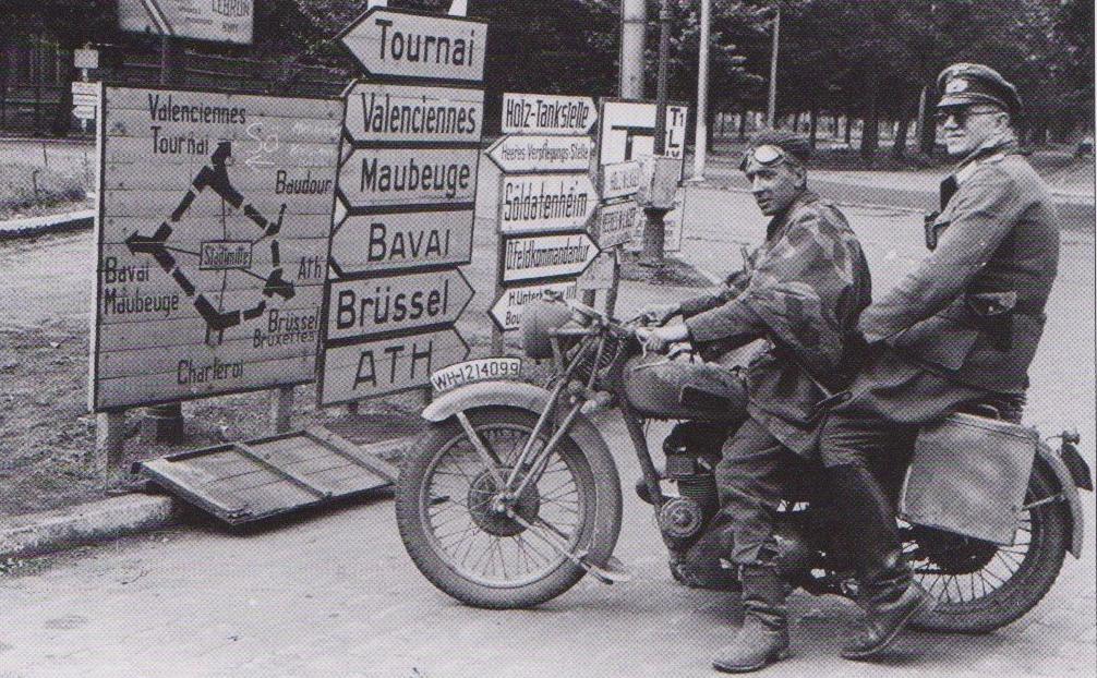 Немецкие офицеры. Бельгия. 1940 г.