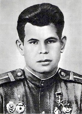 Ильин Николай Яковлевич одержал 494 победы.