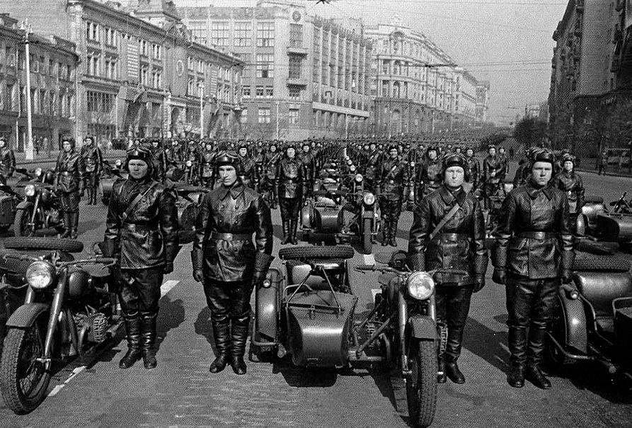 Боевые мотоциклы М-72. 1941 г.