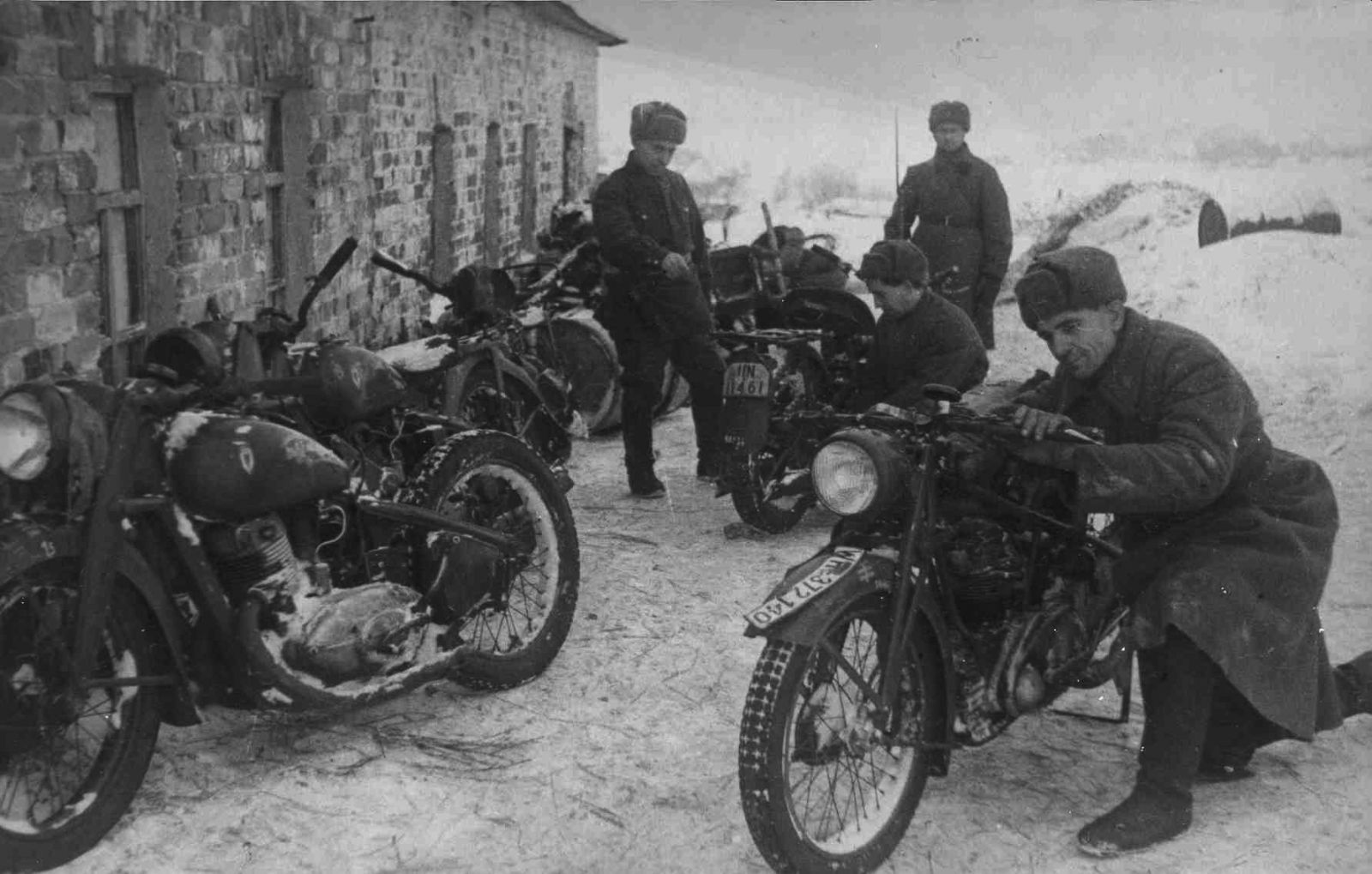 Подразделение мотоциклистов. 1941 г.