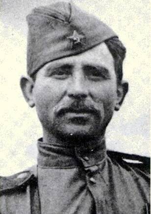Меркулов Иван Петрович одержал 480 побед.