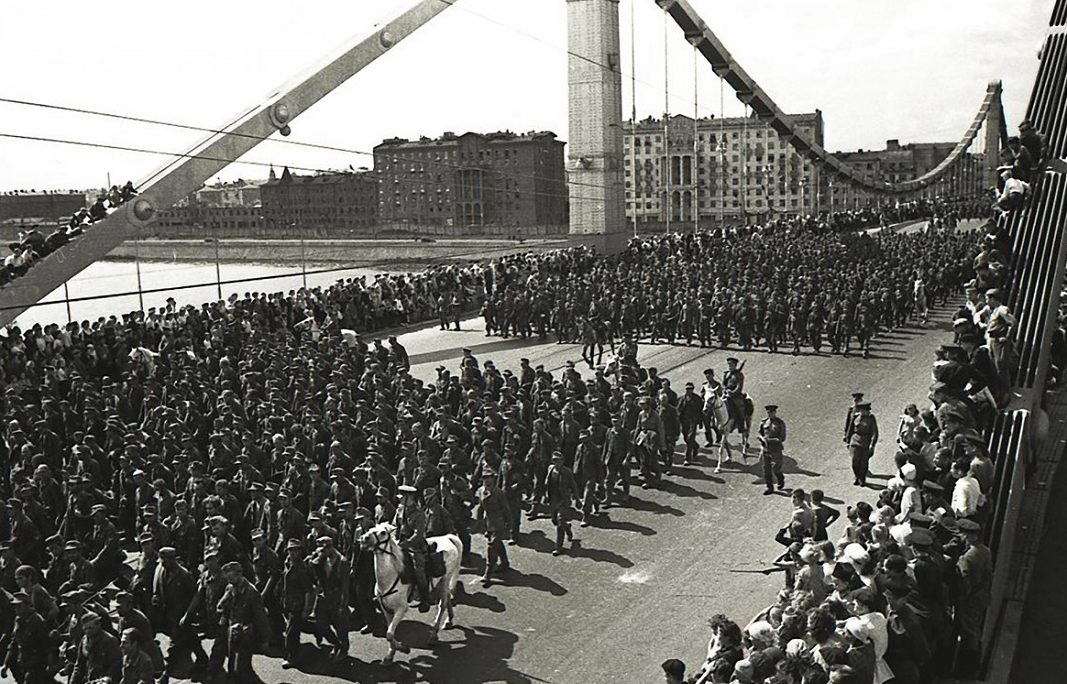 Марш немецких пленных по Москве. 17 июля 1944 г.