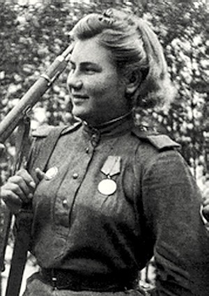 Екимова Александра Максимовна одержала 28 побед.