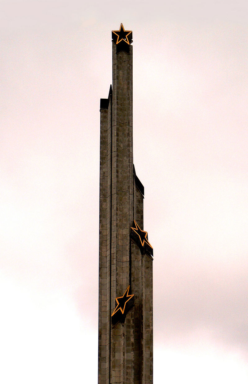 Фрагмент центральной колонны.