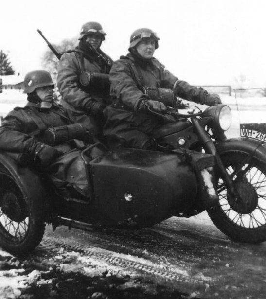 Мотоцикл BMW R-12. Россия. 1942 г.