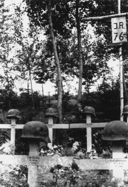 Кладбище 76-го пехотного полка. 1941 г.