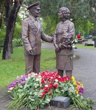 Памятник «Люди Победы».
