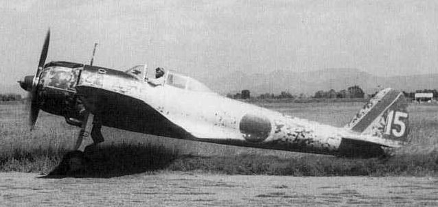 Самолет-камиказде Накадзима Ки-43. 1945 г.