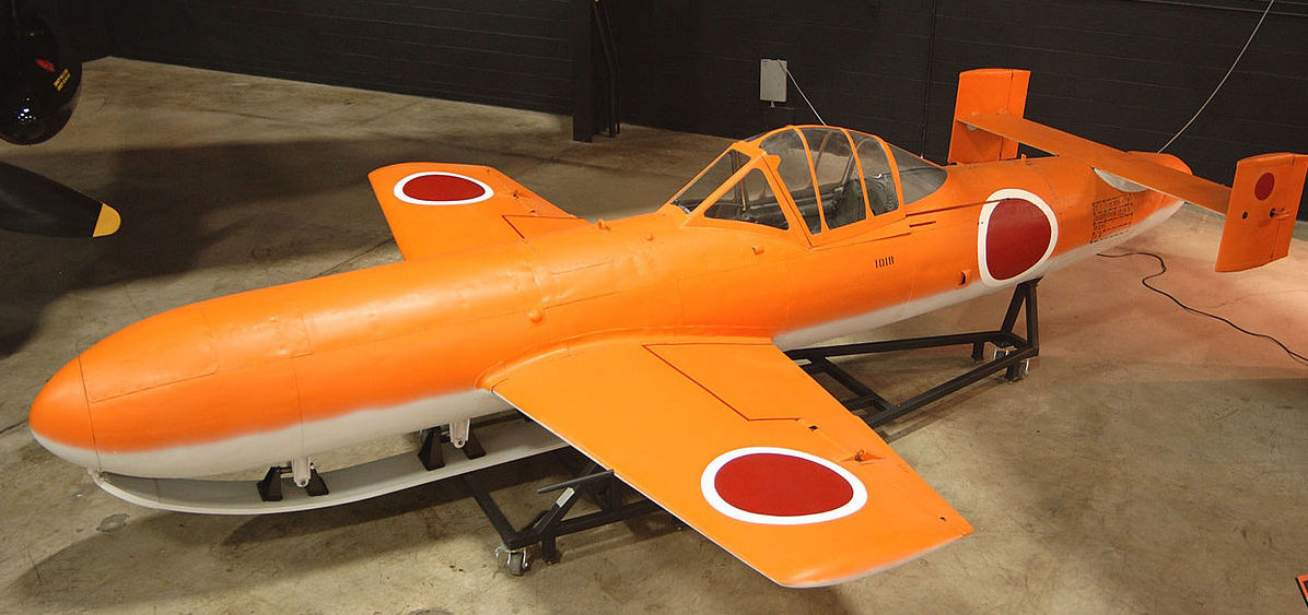 Самолет-санаряд -Yokosuka MXY7 Ohka в музее.