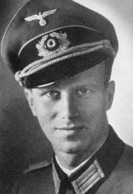 Капитан Эвальд-Генрих фон Клейст-Шмензин.