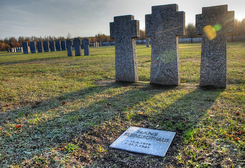 Немецкое кладбище, где перезахоронили немецких военнослужащих, погибших в различных районах Киева и области.