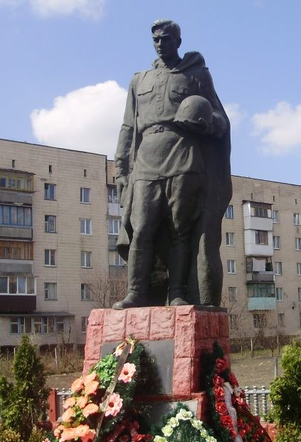 Памятник Неизвестному солдату в с. Софиевская Борщаговка.
