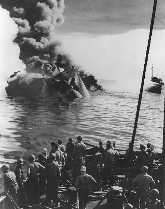 Потопленный «Кейтэн» танкер «Mississinewa». 1945 г.