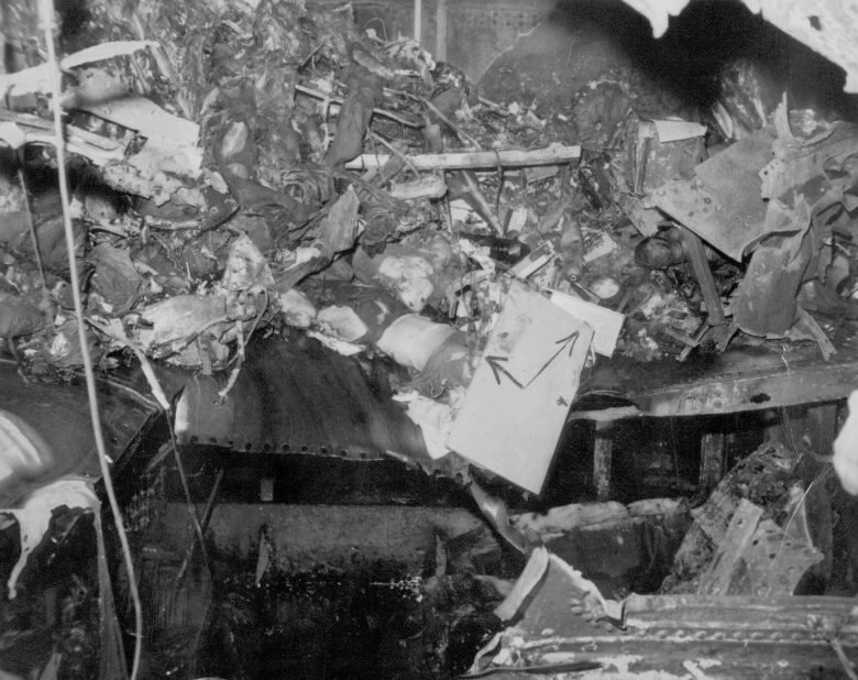 Разрушенные на авианосце «Саратога» после атак камикадзе. Февраль, 1945 г.