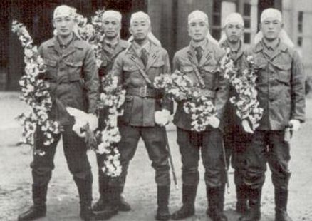 Пилоты-смертники катеров «Sinyo». 1945 г.