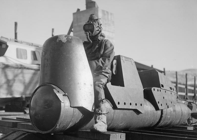 Британская человеко-торпеда Mk.I Chariot без боеголовки. Март 1944 г.