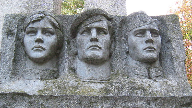 с. Каменка Измаильского р-на Памятник воинам, погибшим в годы войны, был установлен в 1975 году.