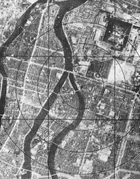 Хиросима до бомбардировки, аэрофотосъемка. 6 августа 1945 г.