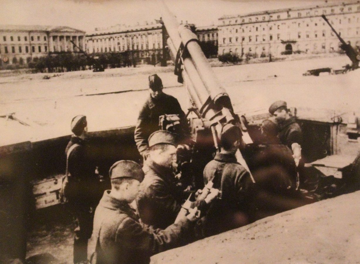 Зенитчики на страже Ленинградского неба. 1941 г.