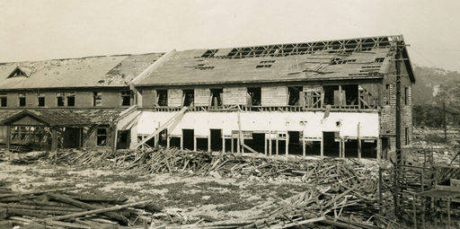 Разрушенная швейная фабрика. Август 1945 г.