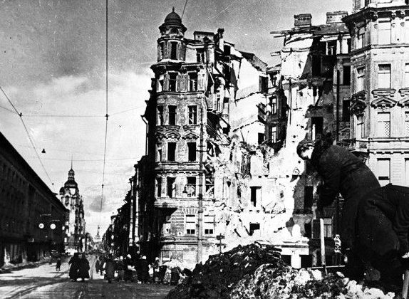 Улицы Ленинграда. Октябрь, 1941 г.