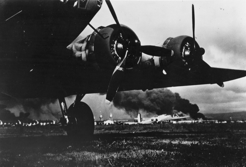Пожар на аэродроме острова Форд. 7 декабря 1941 г.