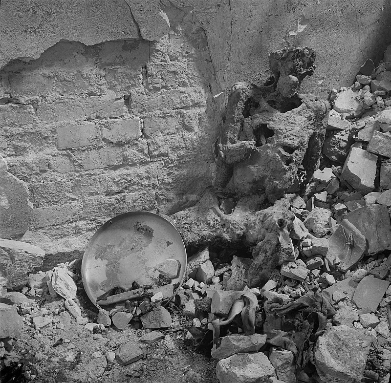 Труп в бомбоубежище. 1 января 1946 г.