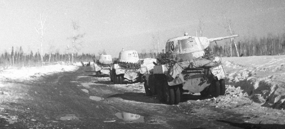 Танковая колонна из БА-10. 1 января 1942 г.