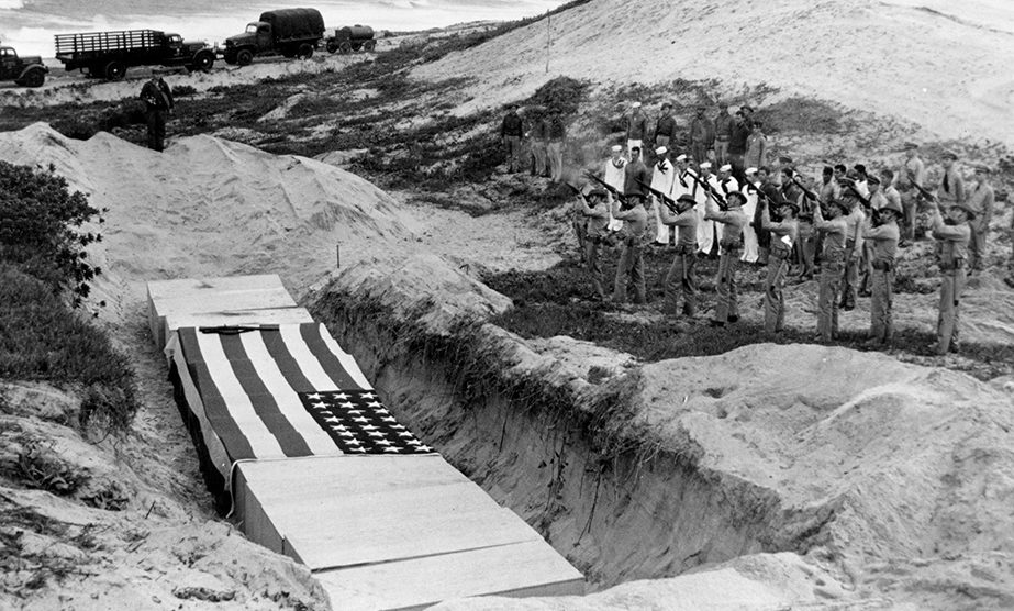 Похороны погибших американских воинов. Декабрь, 1941 г.