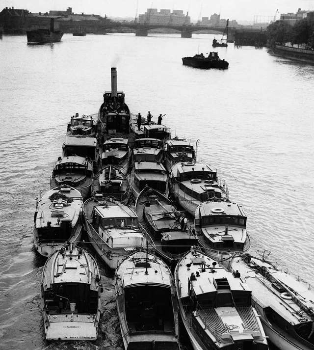 Возвращение катеров на Темзу в Лондоне, после участия в эвакуации. 4 июня 1940 г.