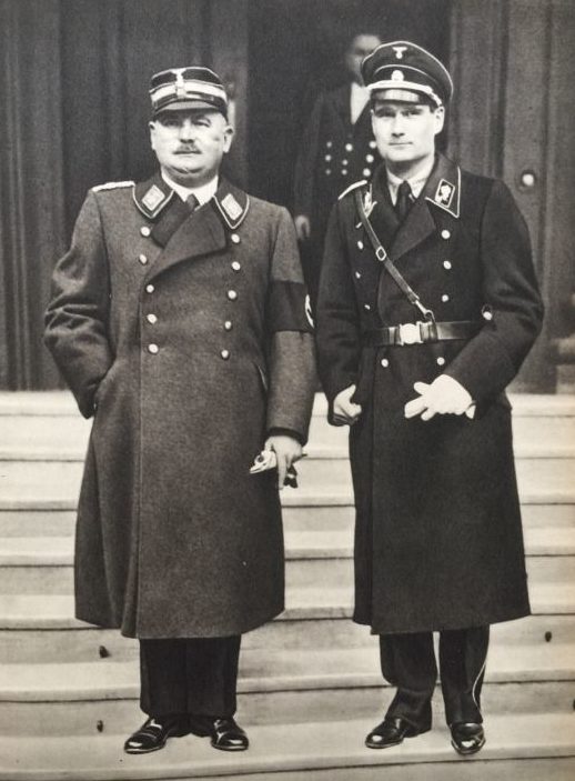 Рудольф Гесс и Эрнст Рем. 1932 г. 
