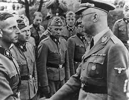 Генрих Гиммлер на встречи с солдатами Ваффен СС. 1941 г.