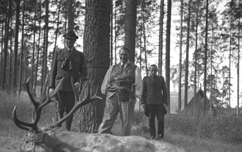 Герман Геринг на охоте. 1940 г.