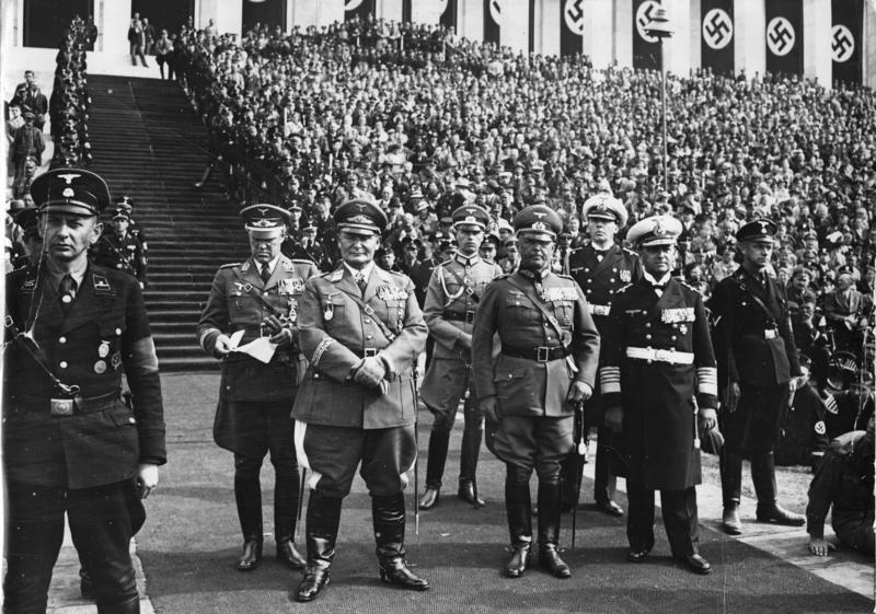 Рудольф Гесс и Герман Геринг на съезде НСДАП. Ньюрнберг.1936 г.