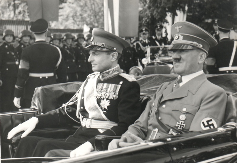 Адольф Гитлер и Павел Карагеоргиевич. Берхтесгаден. 1941 г.