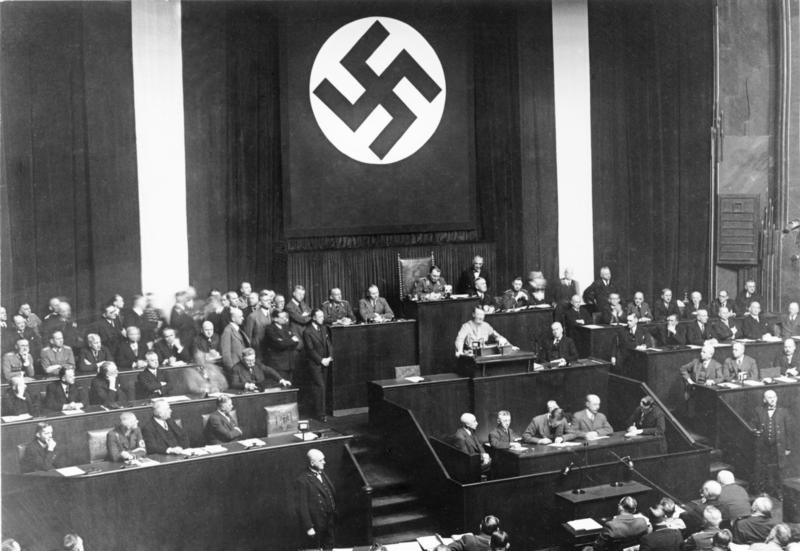 Выступление рейхсканцлера А. Гитлера в королевской опере. Берлин. 1933 г.