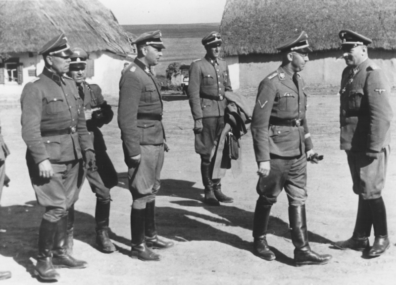 Генрих Гиммлер в дивизии СС Викинг. Украина. 1941 г.